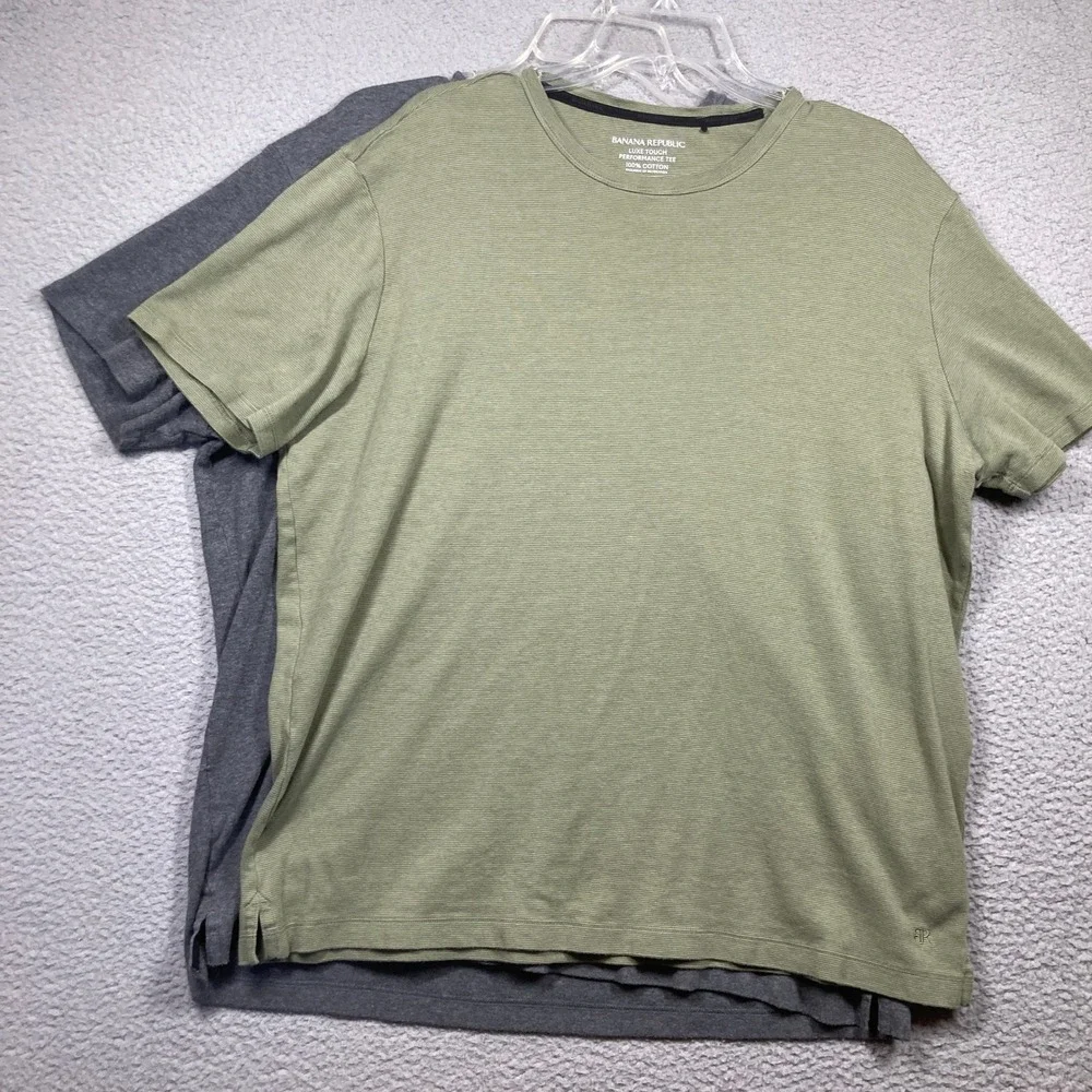 Banana Republic Luxe Touch Performance Tee Mens XL Green Grey 2 Pack‎ Bundle